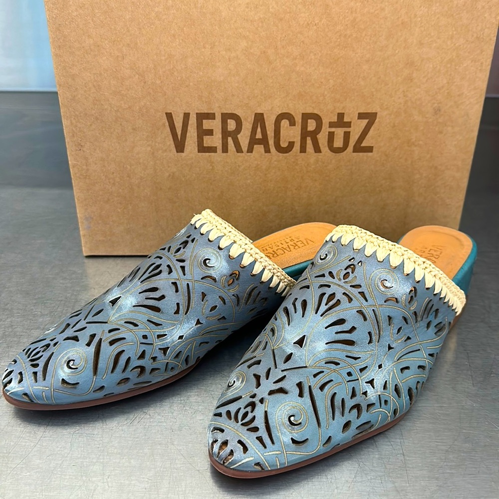 Vera Cruz lovely teal leather “Olivetta Mules”. New in box from Sundance.